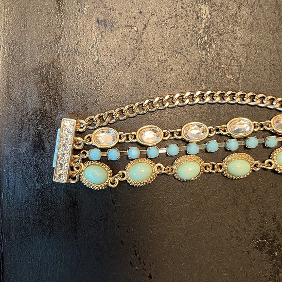 Like new bracelet bundle - Picture 14 of 17